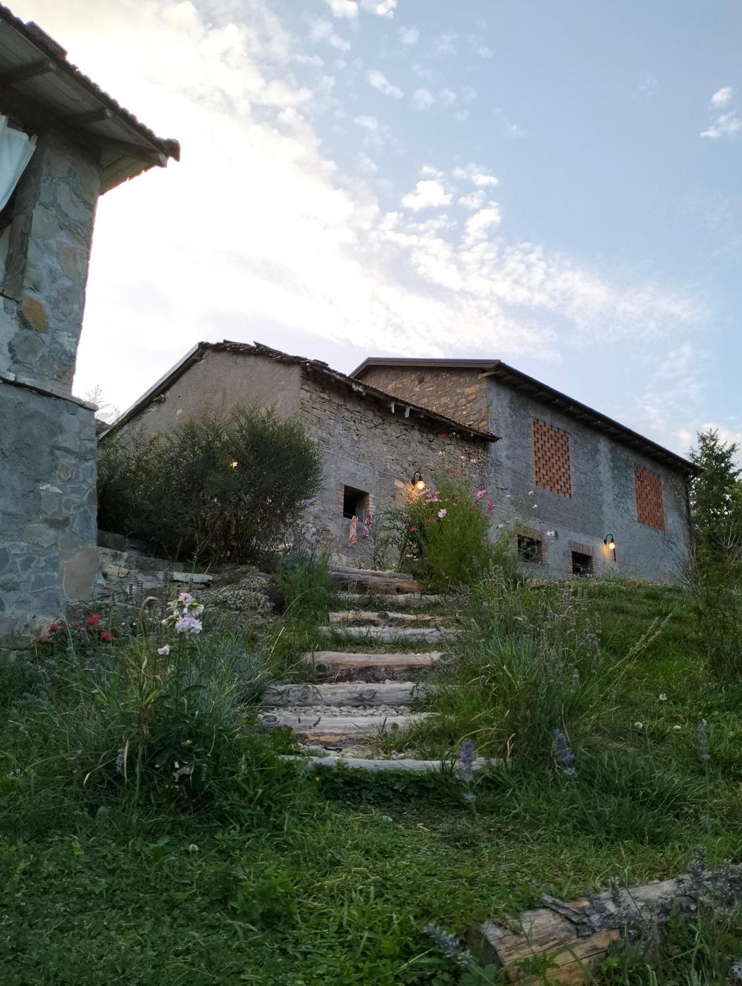 B&B La Corte Dei Cerri- Il Piccolo Chalet Frassinoro Exterior photo